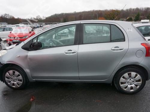 Lampa tylna lewa TOYOTA YARIS (_P9_) 1.3 VVT-i (SCP90_, SCP90R) | BP29919365C34