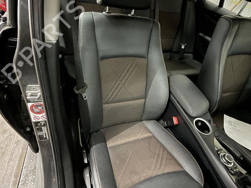 Used Right front seat BMW X1 (E84) xDrive 20 d (184 hp) 23764336