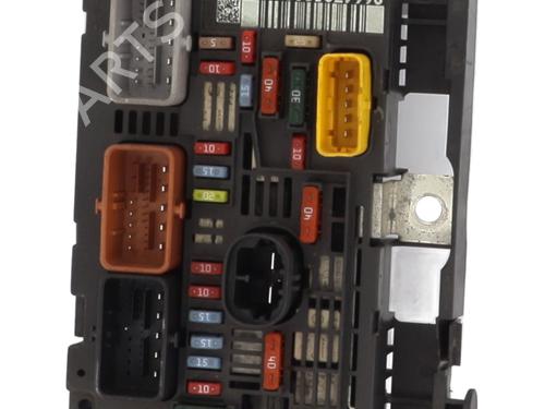 Used Fuse box PEUGEOT 407 (6D_) 1.6 HDi 110 (6D9HZC, 6D9HYC) (109 hp) 29255296