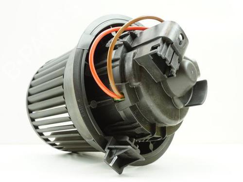 Heater blower motor RENAULT CLIO IV (BH_) 1.5 dCi 90 | BP18178720M62