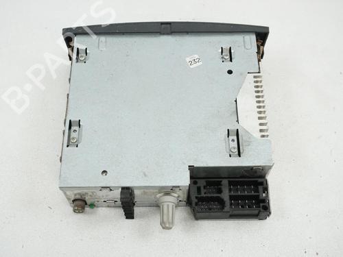 Used Radio Radio RENAULT CLIO III (BR0/1, CR0/1) 1.6 16V (BR09, BR0T, CR09, CR0T) (88 hp) 21143777 21143777