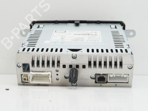 Used Radio Radio DACIA LODGY (JS_) 1.2 TCe (JSAY, JSM0) (115 hp) 18194665 18194665
