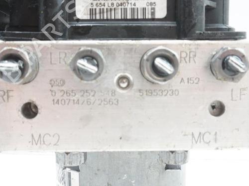 Used ABS pump ABS pump FIAT 500 (312_) 1.2 (312AXA1A) (69 hp) 18173661 18173661