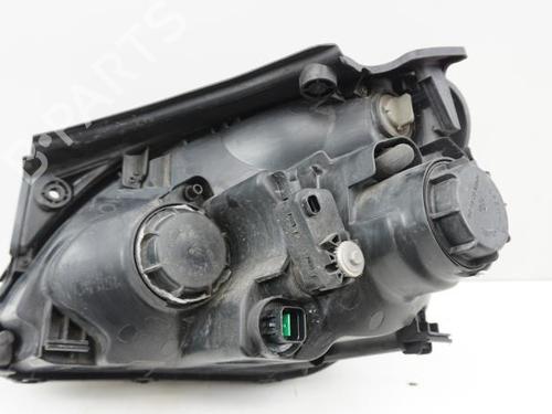 Right headlight KIA CARENS III MPV (UN) 2.0 CRDi 140 | BP18189633C29 