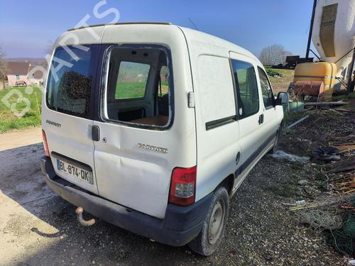 Left headlight PEUGEOT PARTNER MPV (5_, G_) 1.6 HDi 90 | BP26217907C28  - Image 10