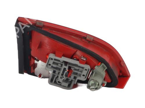 right-tailgate-light-audi-a4-b8-avant-8k5-2007-2008-2009-2010-2011-2012-2013-2014-2015-2016-2017-32061001 main image