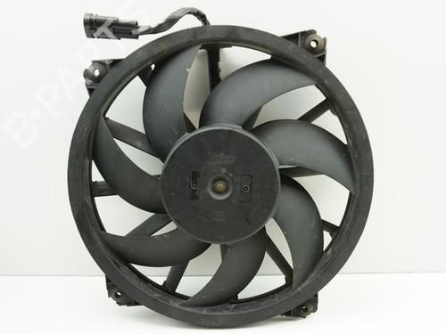 Used Radiator fan Radiator fan PEUGEOT 3008 I MPV (0U_) 2.0 HDi Hybrid4 (0URHCA) (200 hp) 18188955 18188955