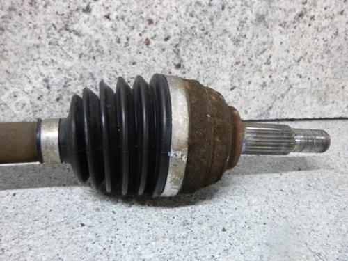 Used Left front driveshaft RENAULT CLIO III (BR0/1, CR0/1) 1.5 dCi (BR17, CR17) (86 hp) 18190256