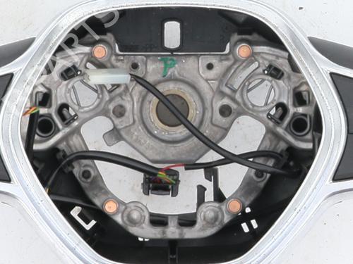Steering wheel RENAULT CLIO V (B7_) 1.0 TCe 100 (B7MT) | BP22713859C49 