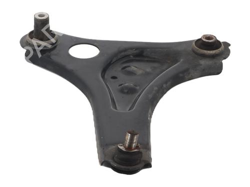 Used Left front suspension arm RENAULT TWINGO III (BCM_, BCA_) 0.9 TCe 95 (92 hp) 22362628