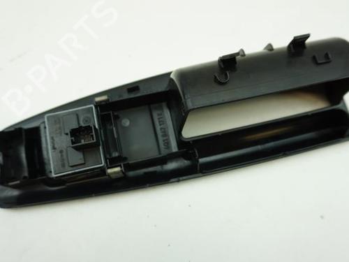 Used Left front window switch Left front window switch VW POLO IV (9N_, 9A_) 1.2 12V (64 hp) 22072164 22072164