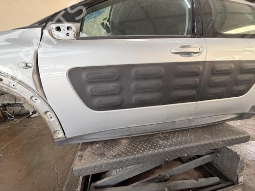 porta-anteriore-sinistra-citroen-c4-cactus-2014-39554490 main image