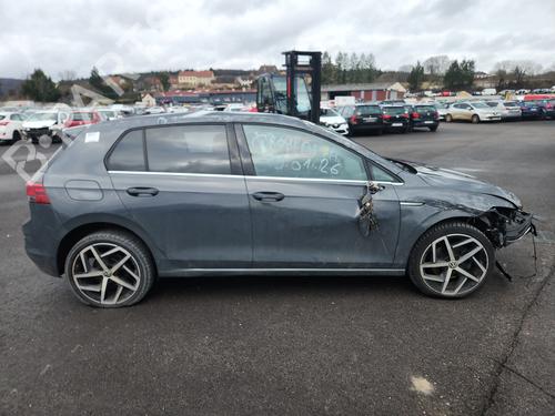 Brugte VW GOLF VIII (CD1, DA1) 1.5 TSI (131 hp) 4428811
