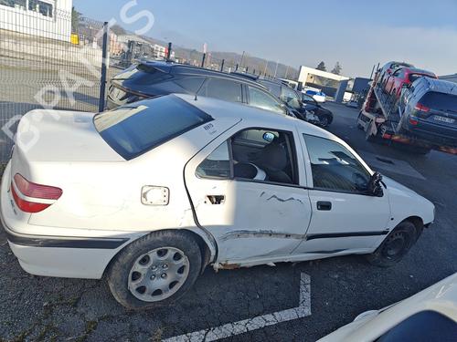 Left mirror PEUGEOT 406 (8B) 2.0 HDI 90 | BP25872663C26 