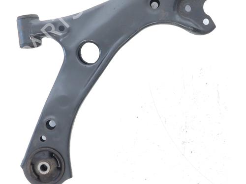 Used Right front suspension arm TOYOTA COROLLA Hatchback (_E21_, _EA1_, _EH1_) 1.8 Hybrid (ZWE211, ZWE219) (122 hp) 29012103