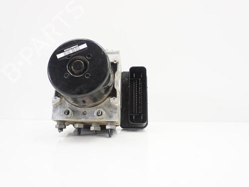 Used ABS pump ABS pump VOLVO V60 I (155) D6 Hybrid AWD (280 hp) 18179702 18179702