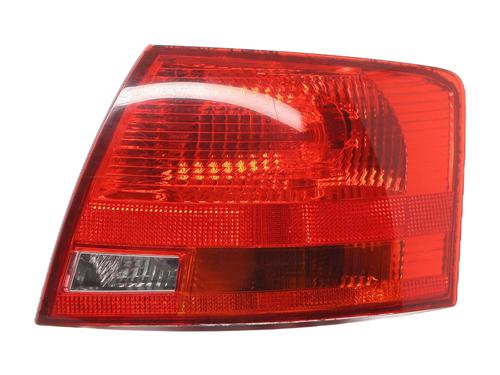 Høyre baklys AUDI A4 B7 Avant (8ED) 2.5 TDI (163 hp) 21115584