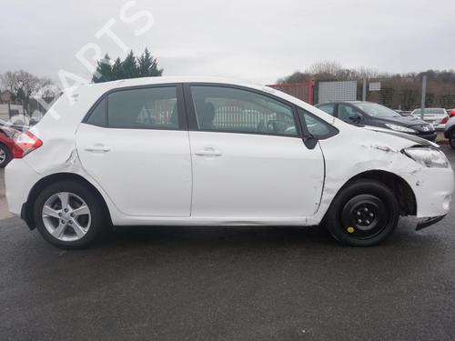 AC Styreenhet / Manøvreringsenhet TOYOTA AURIS (_E15_) 2.0 D-4D (ADE150_, ADE150R) | BP18194538I5 