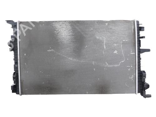 Used Water radiator Water radiator RENAULT SCÉNIC IV (J9_) 1.7 Blue dCi 120 (J9A7, J9A8) (120 hp) 36166143 36166143