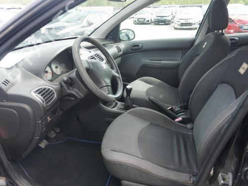 Venstre fortil invendig håndtag PEUGEOT 206 Hatchback (2A/C) 1.4 HDi eco 70 | BP20483740I13 