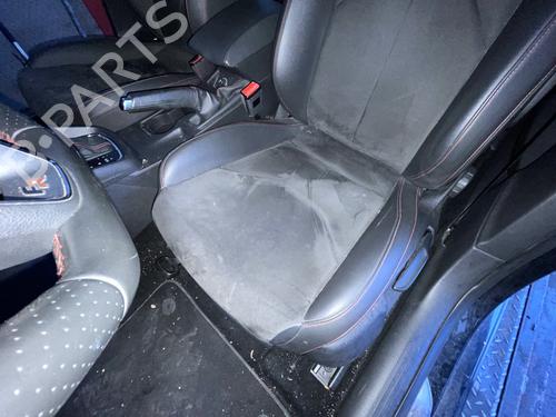 Left front seat SEAT LEON (5F1) 2.0 TDI | BP31299723C15