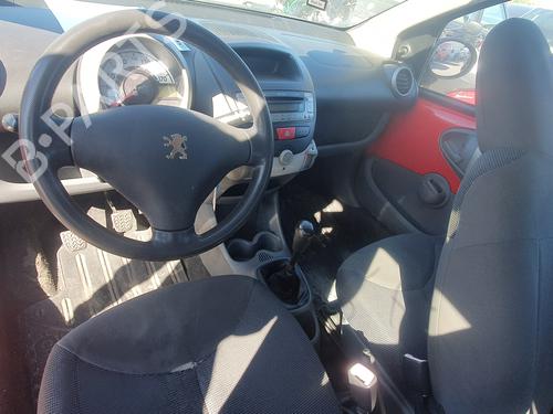 Right taillight PEUGEOT 107 (PM_, PN_) 1.4 HDi | BP31909598C35 