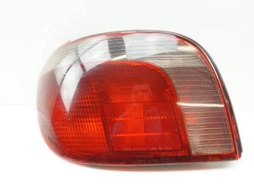 Piloto trasero izquierdo TOYOTA YARIS (_P1_) 1.4 D-4D (NLP10_, NLP10R) (75 hp) 18197220