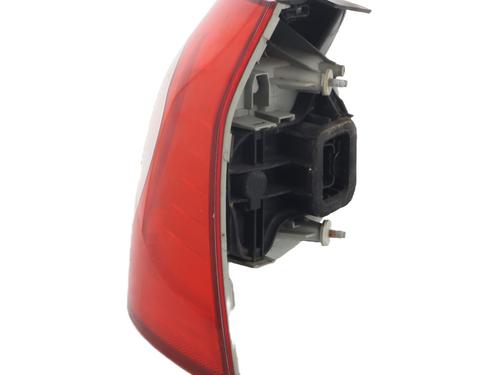 right-taillight-vw-golf-v-1k1-2003-2004-2005-2006-2007-2008-2009-2010-32984433 main image