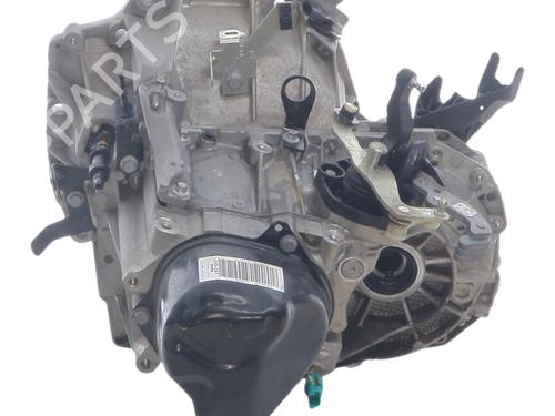 gearbox-dacia-sandero-ii-2012-33797648 main image