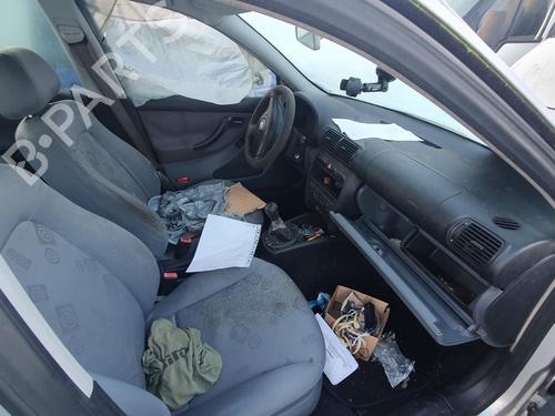 Right taillight SEAT LEON (1M1) 1.6 16 V | BP19731702C35 