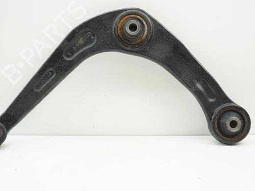 Querlenker links vorne für PEUGEOT 206 Hatchback (2A/C) 1.6 i (89 hp) 24438349