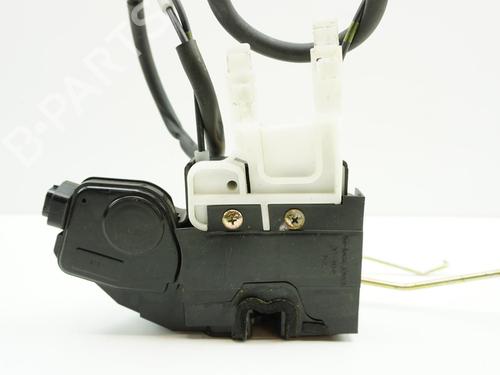 Used Front right lock HYUNDAI SANTA FÉ I (SM) 2.0 CRDi 4x4 (113 hp) 18192585
