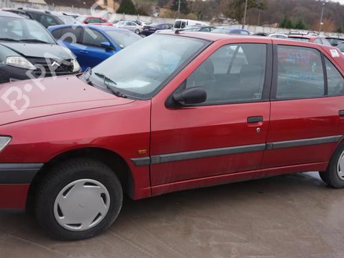 Grille PEUGEOT 306 Hatchback (7A, 7C, N3, N5) 1.4 | BP18196554C40 