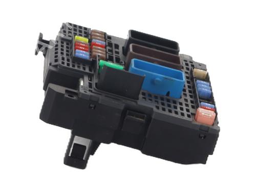 Fuse box PEUGEOT 3008 II SUV (MC_, MR_, MJ_, M4_) 1.6 BlueHDi 120 | BP32370888E1