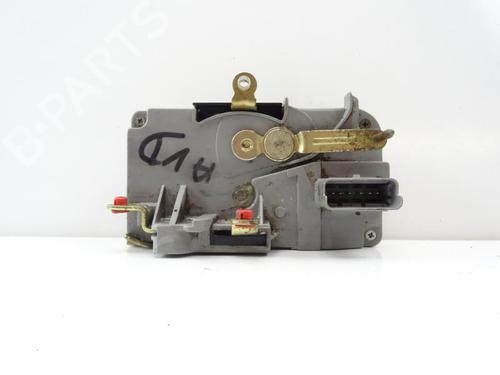Used Front right lock PEUGEOT EXPERT (224_) 2.0 HDI 16V (109 hp) 18190041