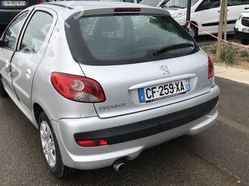Brugte PEUGEOT 206+ (2L_, 2M_) 1.4 HDi eco 70 (68 hp) 4248504