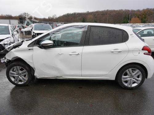 Radio PEUGEOT 208 I (CA_, CC_) 1.2 VTI 82 | BP18183751E6 
