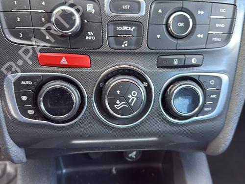 Left front door CITROËN C4 II (NC_) 1.6 HDi 90 | BP30819218C2