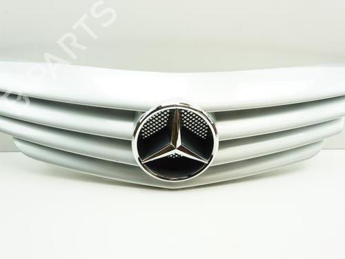 Used Grille MERCEDES-BENZ B-CLASS Sports Tourer (W245) B 180 CDI (245.207) (109 hp) 18181844