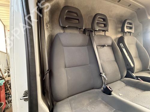 Right front seat PEUGEOT BOXER Van 2.2 HDi 100 | BP38453763C16 - Image 2