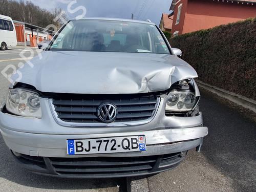 Left taillight VW TOURAN (1T1, 1T2) 2.0 TDI | BP31271937C34 