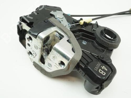 Used Front right lock TOYOTA RAV 4 IV (_A4_) 2.2 D 4WD (ALA49) (150 hp) 18197345