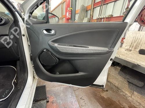 Used Front right panel Front right panel RENAULT ZOE (BFM_) ZOE (BFMC, BFMD) (136 hp) 29937227 29937227