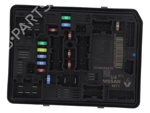 Used Fuse box RENAULT CLIO V (B7_) 1.0 TCe 100 (B7MT) (101 hp) 30106612