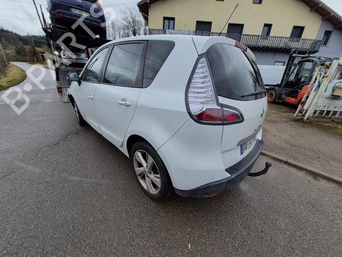 Brugte RENAULT SCÉNIC III (JZ0/1_) 1.2 TCe (116 hp) 4431278