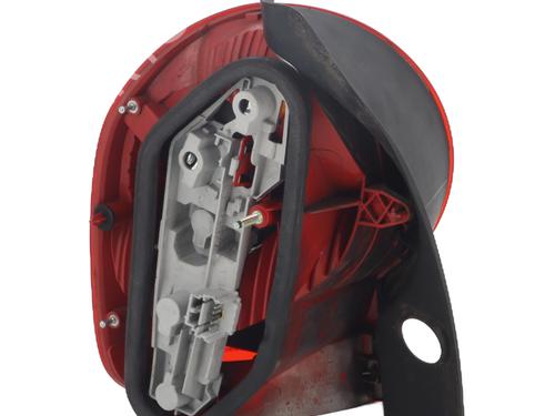 Used Right taillight Right taillight RENAULT MODUS / GRAND MODUS (F/JP0_) 1.2 (JP0C, JP0K, FP0C, FP0K, FP0P, JP0P, JP0T) (75 hp) 31025569 31025569