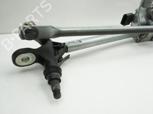 Used Front wiper motor Front wiper motor BMW X1 (E84) xDrive 18 d (143 hp) 18174686 18174686