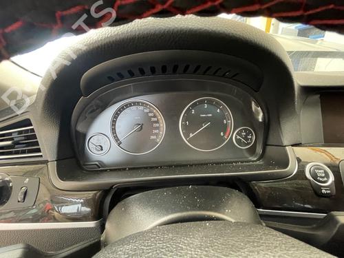 Used Instrument cluster BMW 5 Touring (F11) 530 d xDrive (258 hp) 25923177