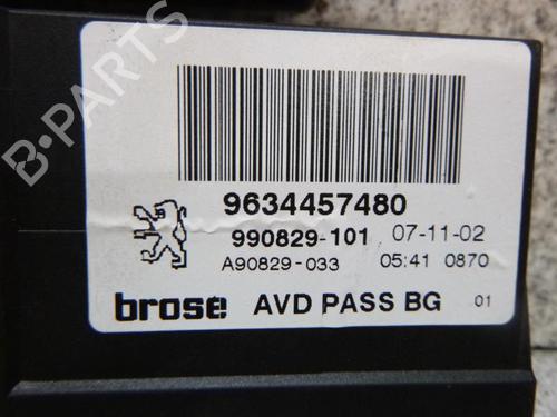 Used Right front window motor PEUGEOT 307 Break (3E) 2.0 HDI 110 (107 hp) 18174316