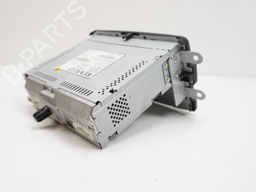 Used Radio Radio RENAULT CAPTUR I (J5_, H5_) 0.9 TCe 90 (90 hp) 18177144 18177144